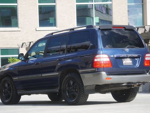 Used 2004 Toyota Land Cruiser AWD/4WD image 18