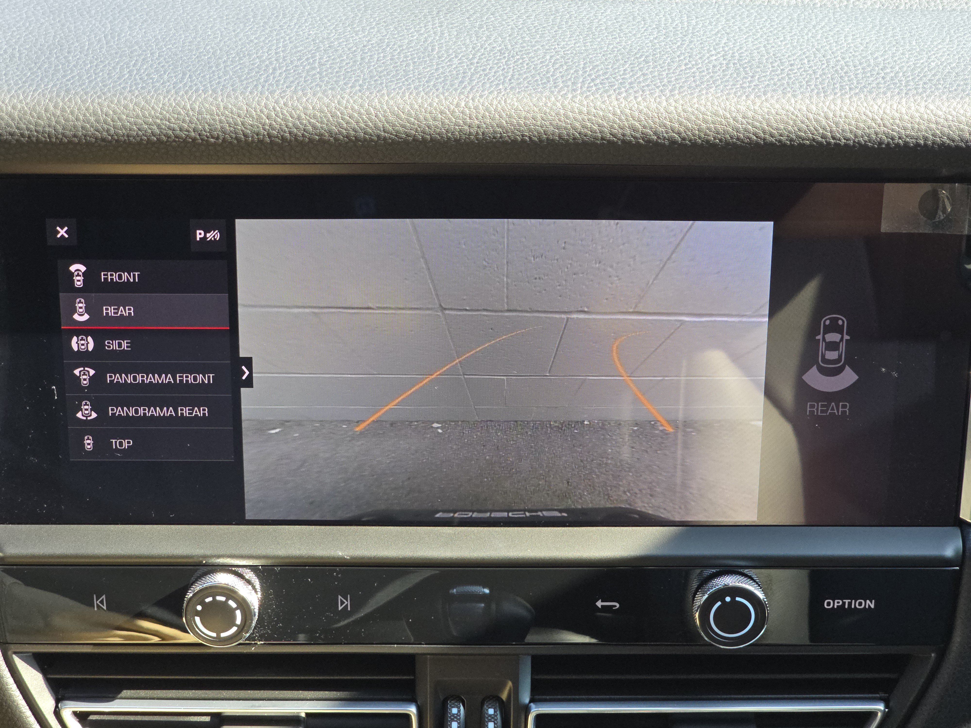 Certified 2026 Porsche Macan AWD/4WD image 29