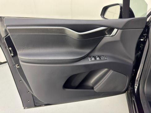 Used 2016 Tesla Model X P90D image 42