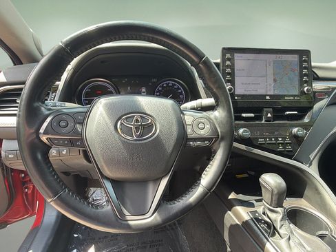Used 2022 Toyota Camry XSE w/ Navigation Upgrade Package FWD image 19