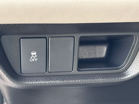 Certified 2026 Honda HR-V LX image 22