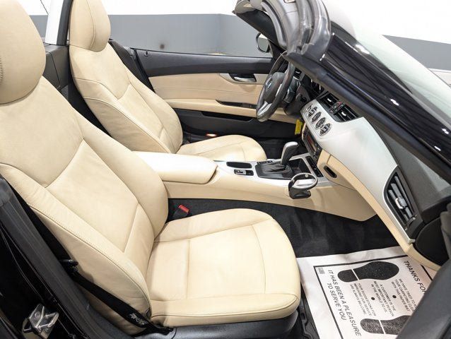 Used 2009 BMW Z4 sDrive30i RWD image 19