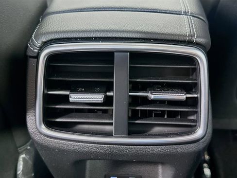 Certified 2026 Genesis G70 2.5T RWD image 25