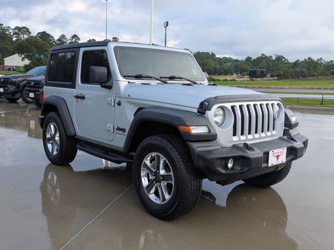 Used 2023 Jeep Wrangler Sport AWD/4WD image 7