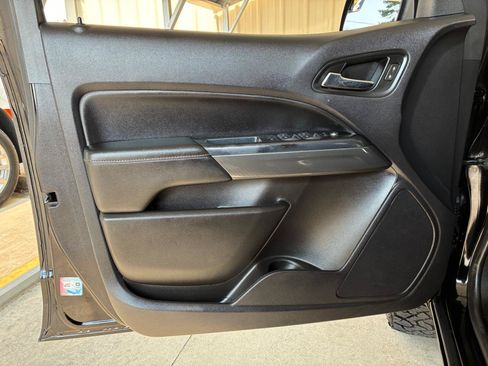 Used 2021 GMC Canyon AT4 w/ Driver Alert Package AWD/4WD image 8