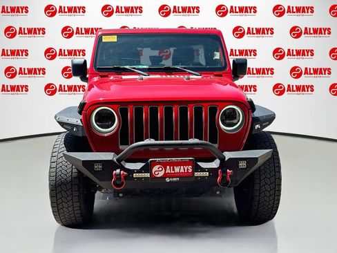 Used 2020 Jeep Wrangler Unlimited Sahara AWD/4WD image 2