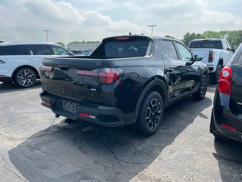 Used 2023 Hyundai Santa Cruz SE AWD/4WD image 4