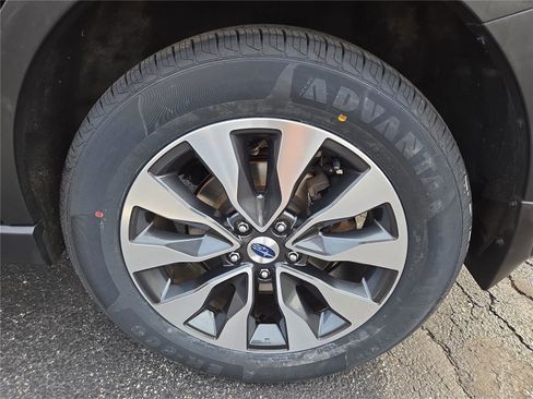 Used 2023 Subaru Outback Touring AWD/4WD image 25