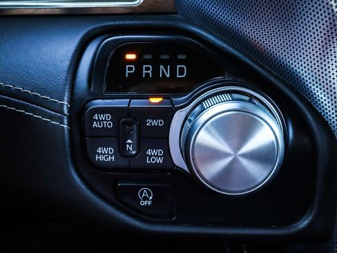 Used 2021 RAM 1500 Limited w/ Body Color Bumper Group image 12