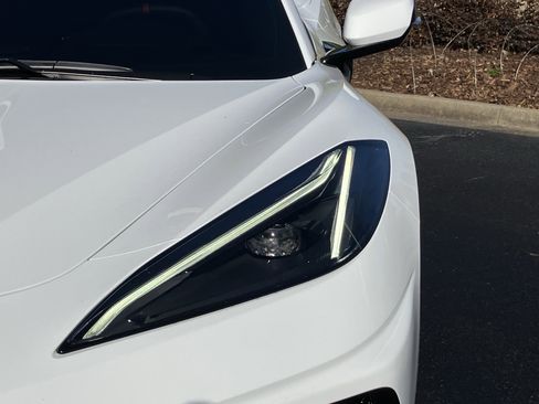 Used 2025 Chevrolet Corvette Stingray Coupe w/ 1LT image 5