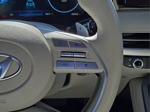 Used 2024 Hyundai Palisade Limited image 21