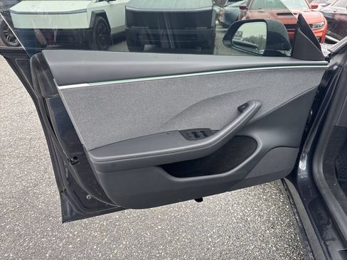 Used 2025 Tesla Model 3 Long Range RWD image 28