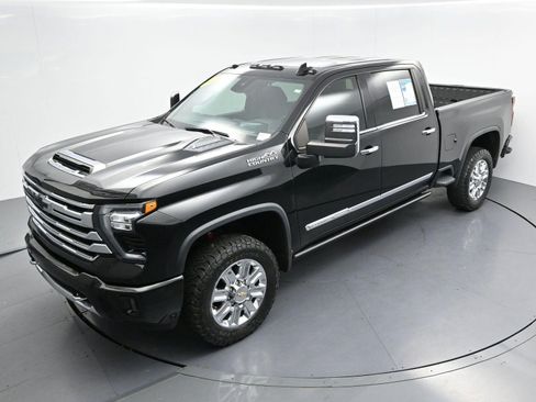 Used 2024 Chevrolet Silverado 2500 High Country w/ High Country Premium Package AWD/4WD image 40