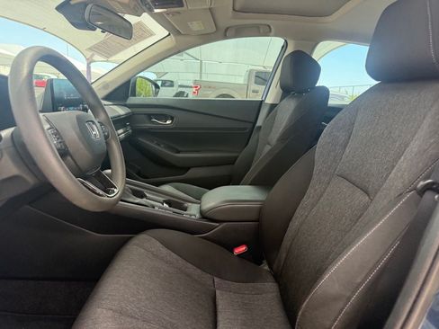 Used 2023 Honda Accord EX image 9