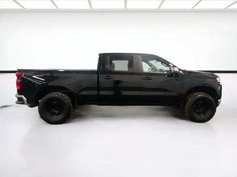 Used 2022 Chevrolet Silverado 1500 LT AWD/4WD image 22