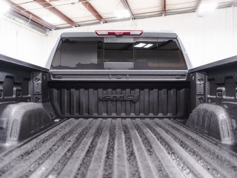 Used 2024 GMC Sierra 1500 AT4 w/ Technology Package image 38