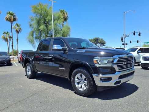 Used 2022 RAM 1500 Laramie AWD/4WD image 3