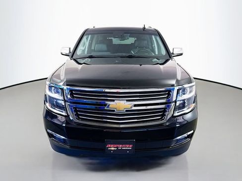Used 2018 Chevrolet Suburban Premier AWD/4WD image 4