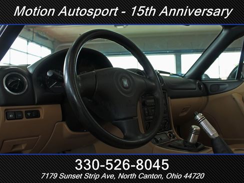 Used 1999 MAZDA MX-5 Miata RWD image 20