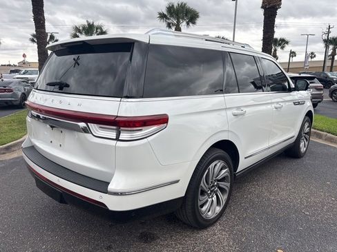 Used 2023 Lincoln Navigator Reserve image 6