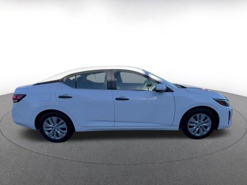 Used 2025 Nissan Sentra S image 16