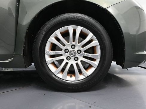 Used 2014 Toyota Sienna XLE image 14
