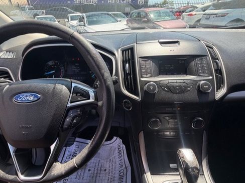 Used 2016 Ford Edge SEL FWD image 13