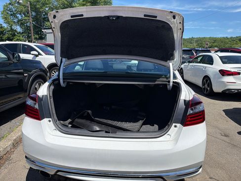 Used 2016 Honda Accord Sport image 10