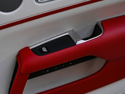 Used 2020 Rolls-Royce Wraith image 56