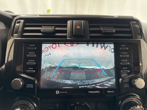 Used 2020 Toyota 4Runner Venture w/ Moonroof Package image 32