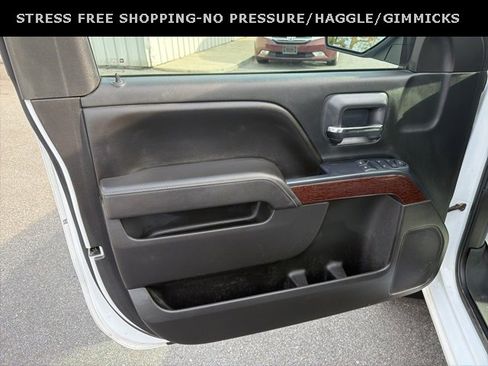 Used 2017 GMC Sierra 1500 SLE w/ SLE Preferred Package image 14