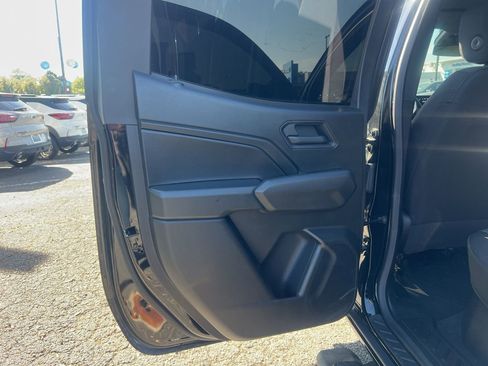 Used 2025 Chevrolet Colorado W/T w/ Advanced Trailering Package image 22