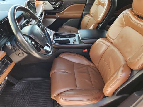 Used 2020 Lincoln Aviator Reserve w/ Equipment Group 201A RWD image 14