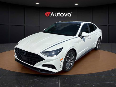 Used 2022 Hyundai Sonata Limited FWD image 1