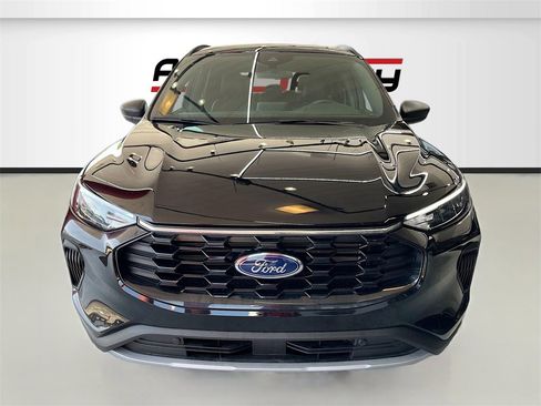 Used 2025 Ford Escape ST-Line image 2