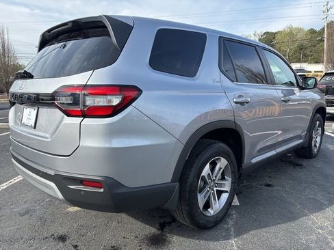 Used 2024 Honda Pilot EX-L image 5