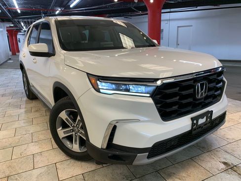 Used 2024 Honda Pilot EX-L image 5
