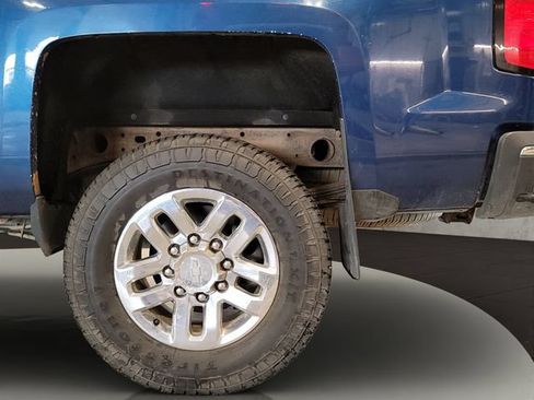 Used 2015 Chevrolet Silverado 2500 LTZ w/ LTZ Plus Package AWD/4WD image 28