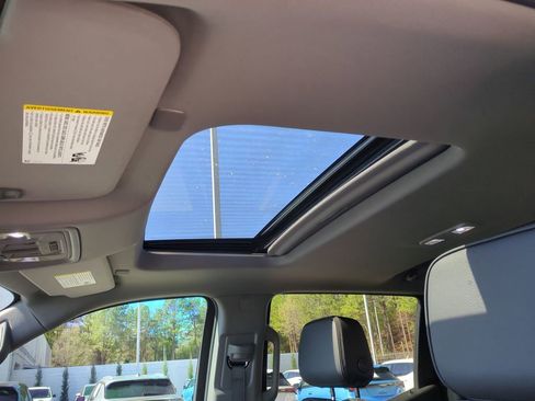 Used 2025 GMC Sierra 1500 Denali w/ Denali Reserve Package AWD/4WD image 25