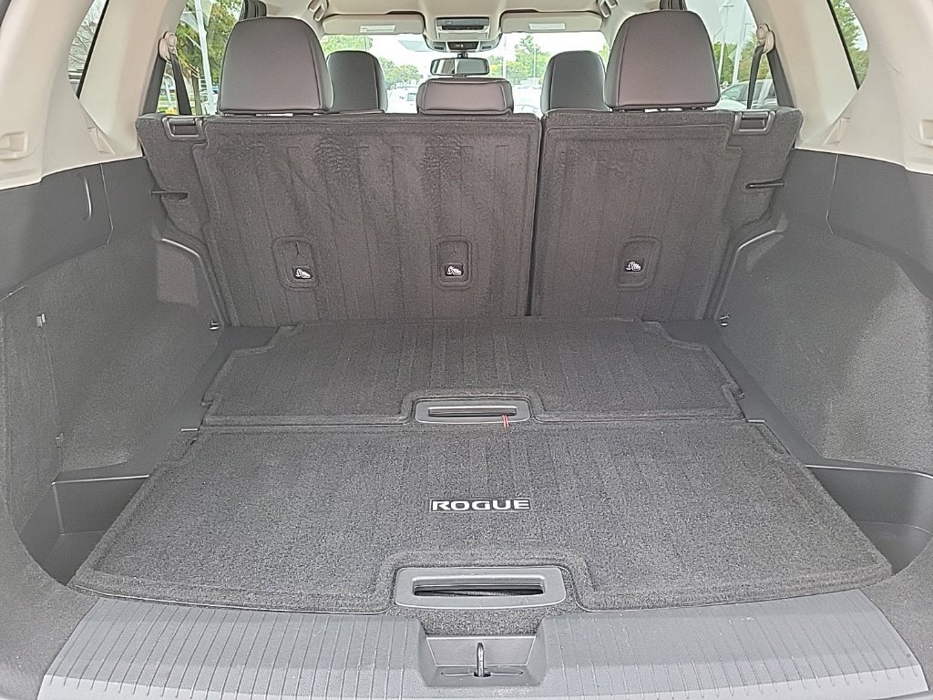Certified 2024 Nissan Rogue SL AWD/4WD image 18