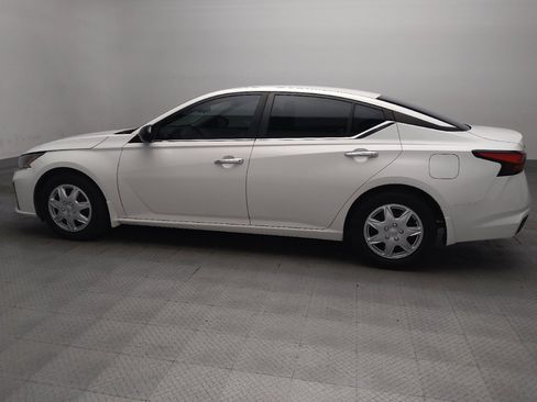 Used 2024 Nissan Altima 2.5 S FWD image 3