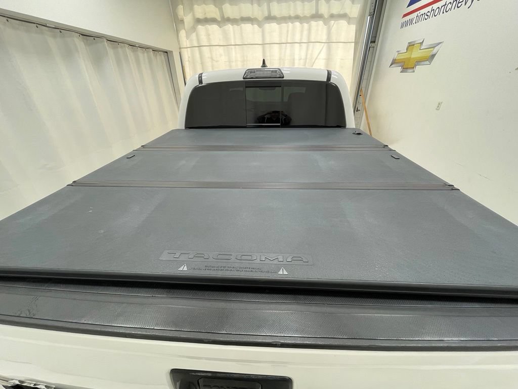 Used 2019 Toyota Tacoma Limited AWD/4WD image 6