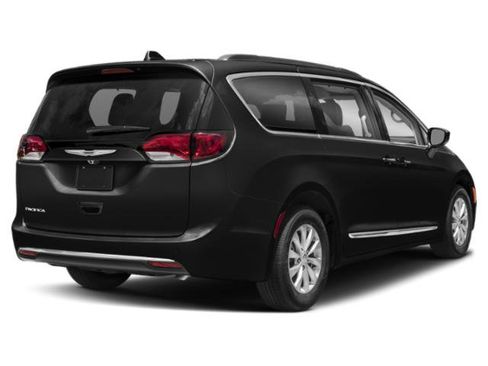 Certified 2020 Chrysler Pacifica Limited image 3