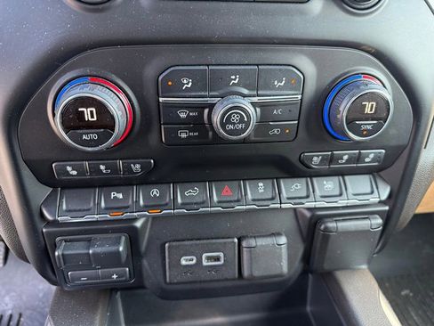 Used 2019 Chevrolet Silverado 1500 LTZ w/ LTZ Plus Package image 30