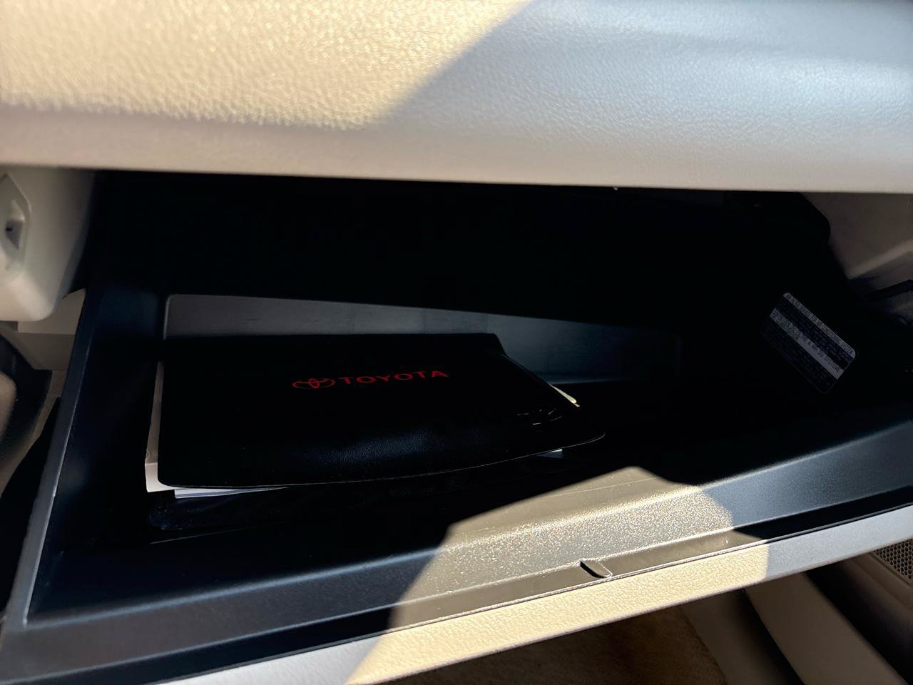 Used 2010 Toyota Camry FWD image 40
