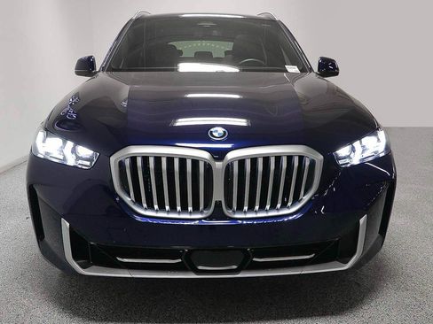 Used 2026 BMW X5 xDrive50e AWD/4WD image 2