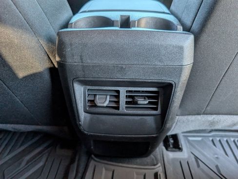 Used 2025 Chevrolet Colorado Trail Boss image 7