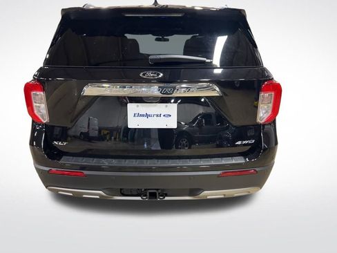 Used 2023 Ford Explorer XLT w/ Equipment Group 202A image 8