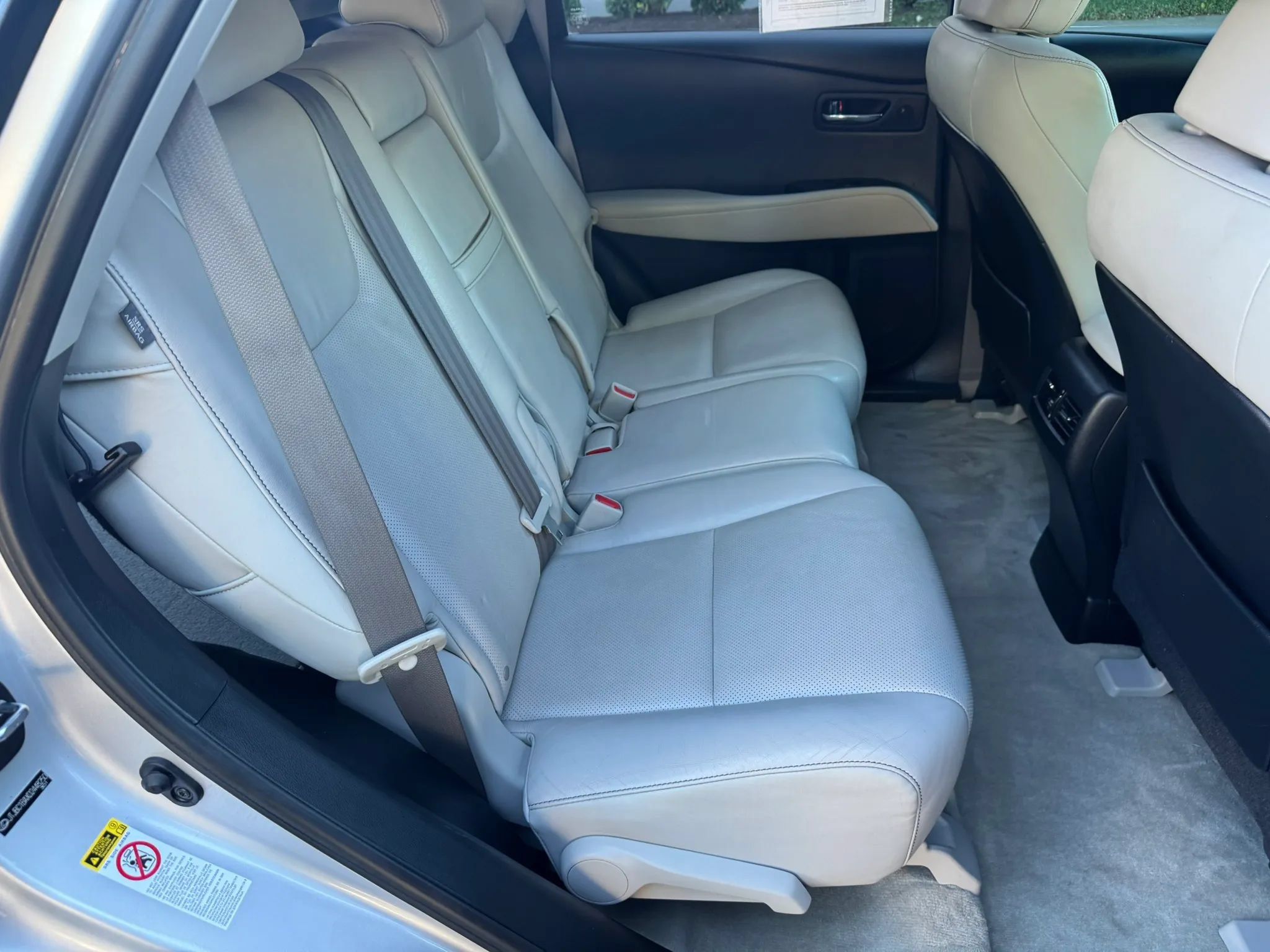 Used 2013 Lexus RX 450h AWD w/ Navigation Pkg image 27