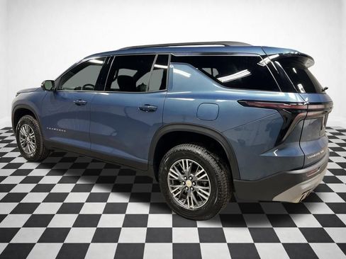 Certified 2025 Chevrolet Traverse LT w/ Driver Confidence Package image 7